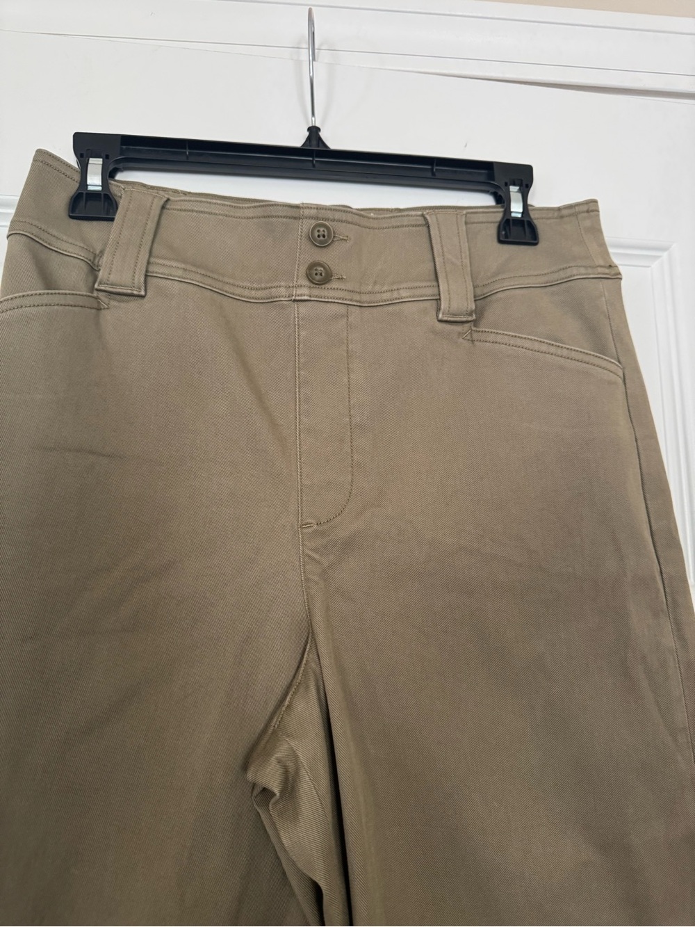 Spanx Olive Cropped Wide-Leg Stretch Cotton Twill Cargo Pants - Size Medium - Picture 3 of 7